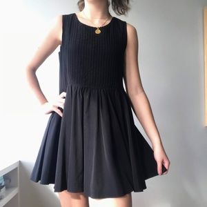 Black Flowy Baby Doll Dress w Silver Zipper Detail